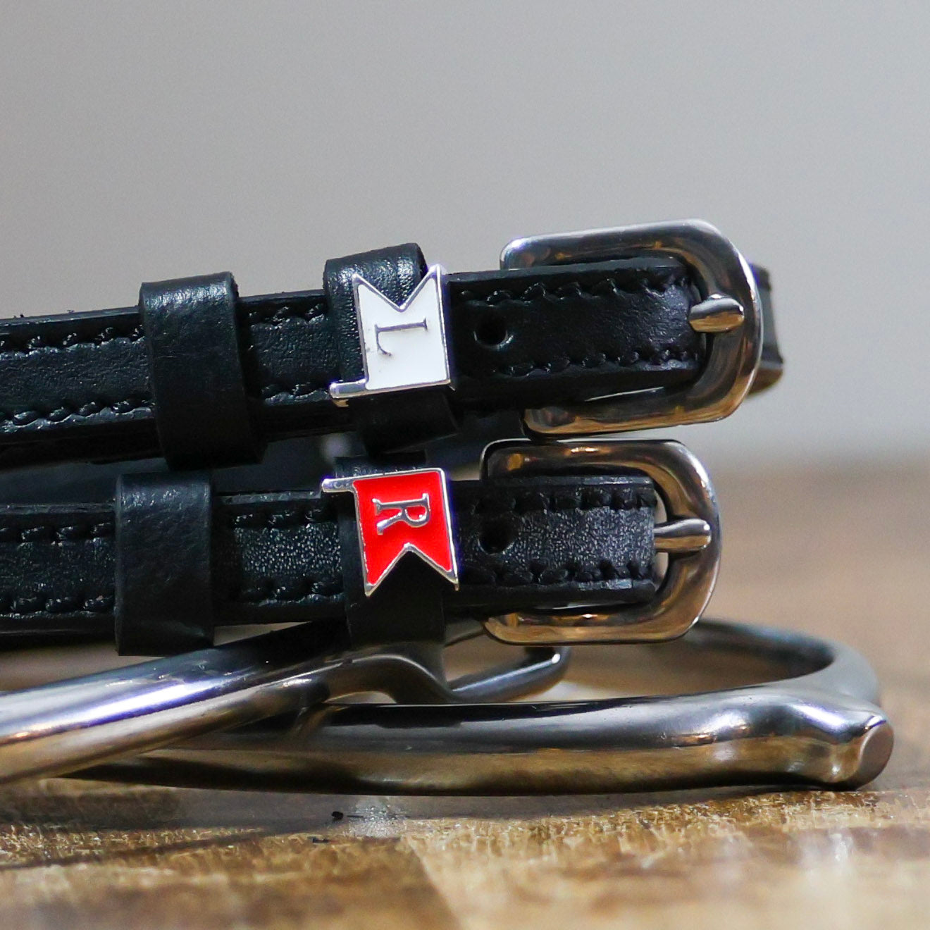 Left/Right spur strap
